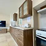 New 2 Bedroom Sunset Penthouse By Mabeli * Is-Swieqi