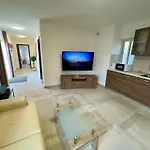 New 2 Bedroom Sunset Penthouse By Mabeli Apartment *