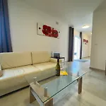 New 2 Bedroom Sunset Penthouse By Mabeli Apartment *