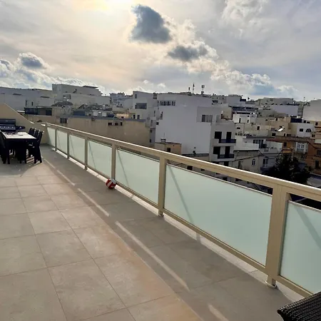 Daire New 2 Bedroom Sunset Penthouse By Mabeli Is-Swieqi
