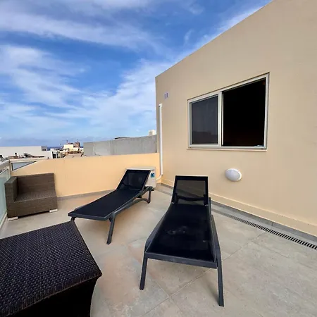New 2 Bedroom Sunset Penthouse By Mabeli Daire Is-Swieqi